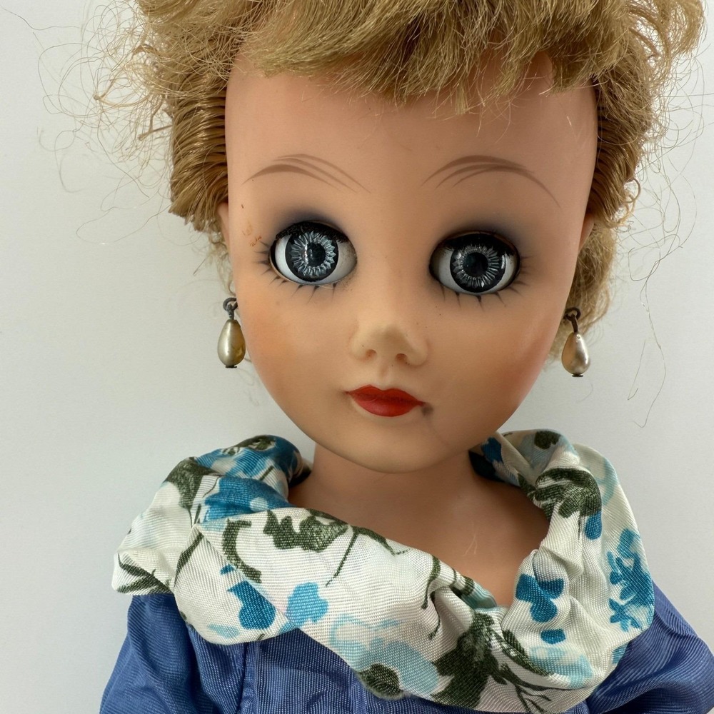Vintage 1950s Uneeda 20" Fashion Doll 14R-1 Sleep Eyes Blonde Hair Pierced Ears - Picture 2 of 16